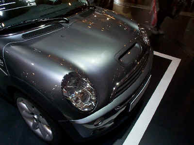 The Cooper S with bonnet vent